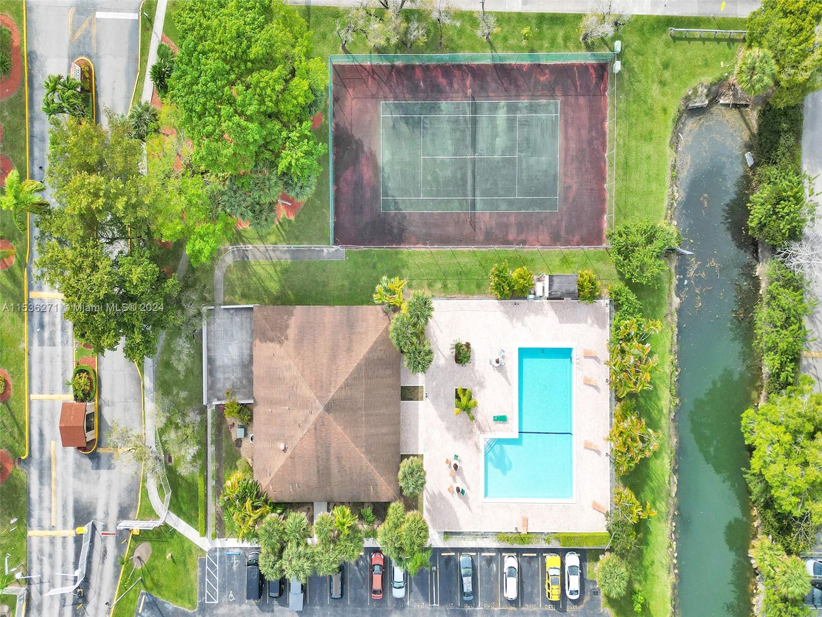 10835 112th Ave, Miami, FL, 33176 United States, 2 Bedrooms Bedrooms, ,2 BathroomsBathrooms,Residential,For Sale,112th Ave,A11536271