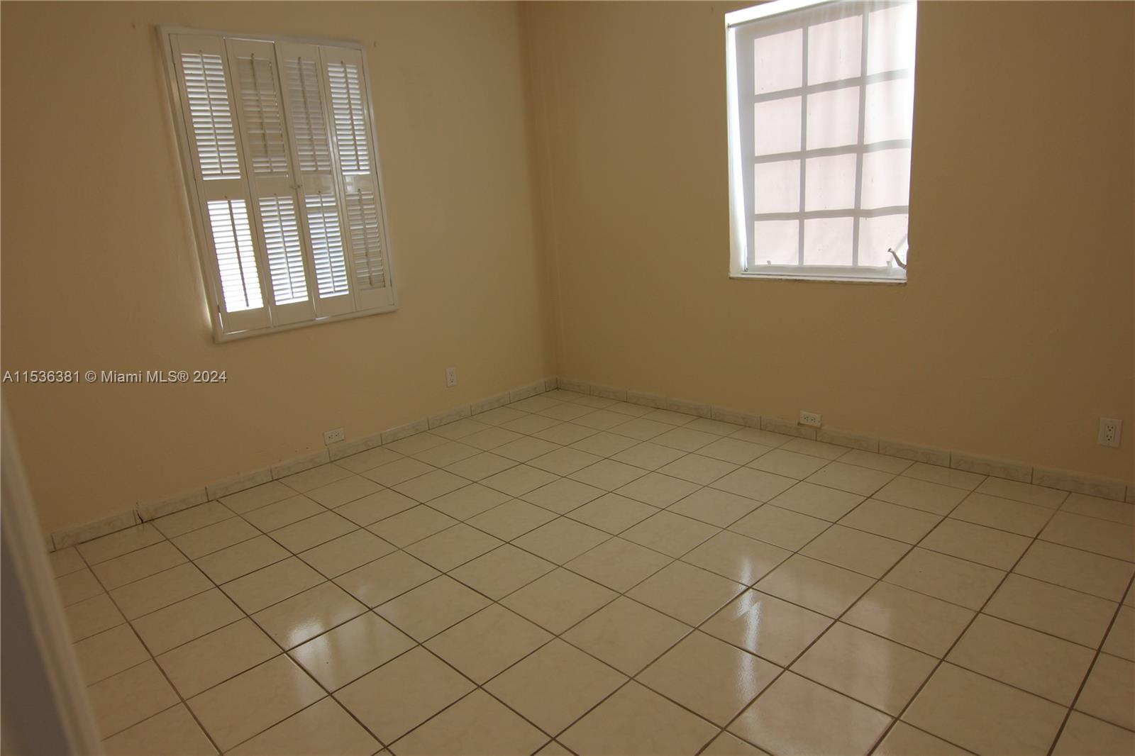 2001 SW 17 AVE 2001, Miami, Florida 33145, 2 Bedrooms Bedrooms, ,1 BathroomBathrooms,Residentiallease,For Rent,2001 SW 17 AVE 2001,A11536381