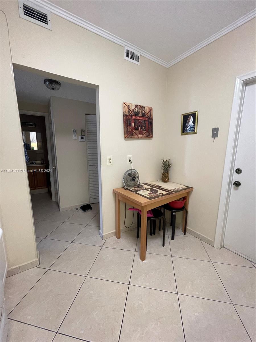 Hallandale Beach, Florida 33009, 1 Bedroom Bedrooms, ,1 BathroomBathrooms,Residential,For Sale,A11534077