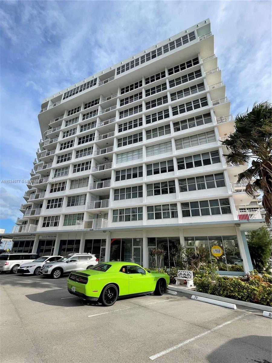 Hallandale Beach, Florida 33009, 1 Bedroom Bedrooms, ,1 BathroomBathrooms,Residential,For Sale,A11534077