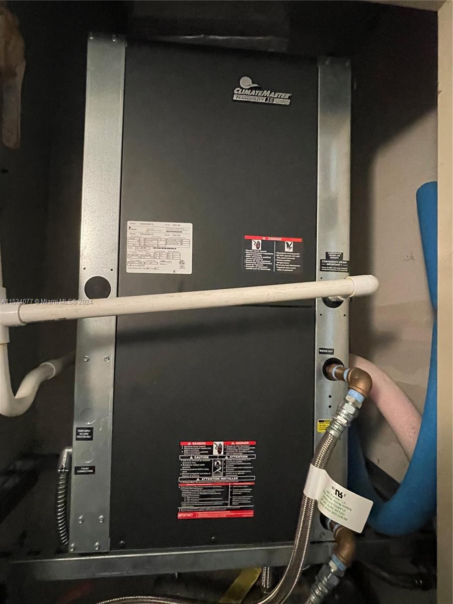 Hallandale Beach, Florida 33009, 1 Bedroom Bedrooms, ,1 BathroomBathrooms,Residential,For Sale,A11534077