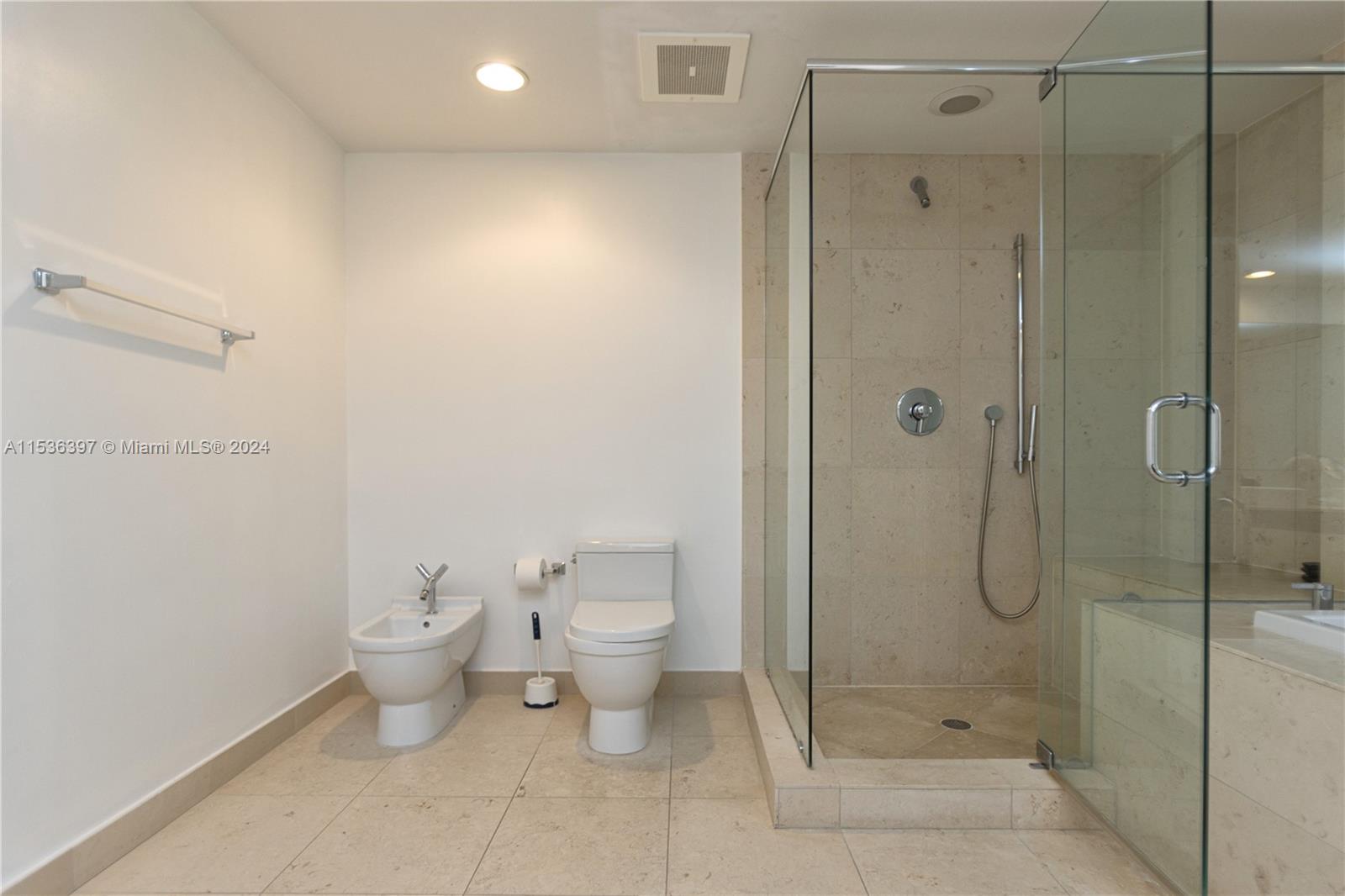 495 Brickell Ave 2601, Miami, Florida 33131, 3 Bedrooms Bedrooms, ,2 BathroomsBathrooms,Residential,For Sale,495 Brickell Ave 2601,A11536397