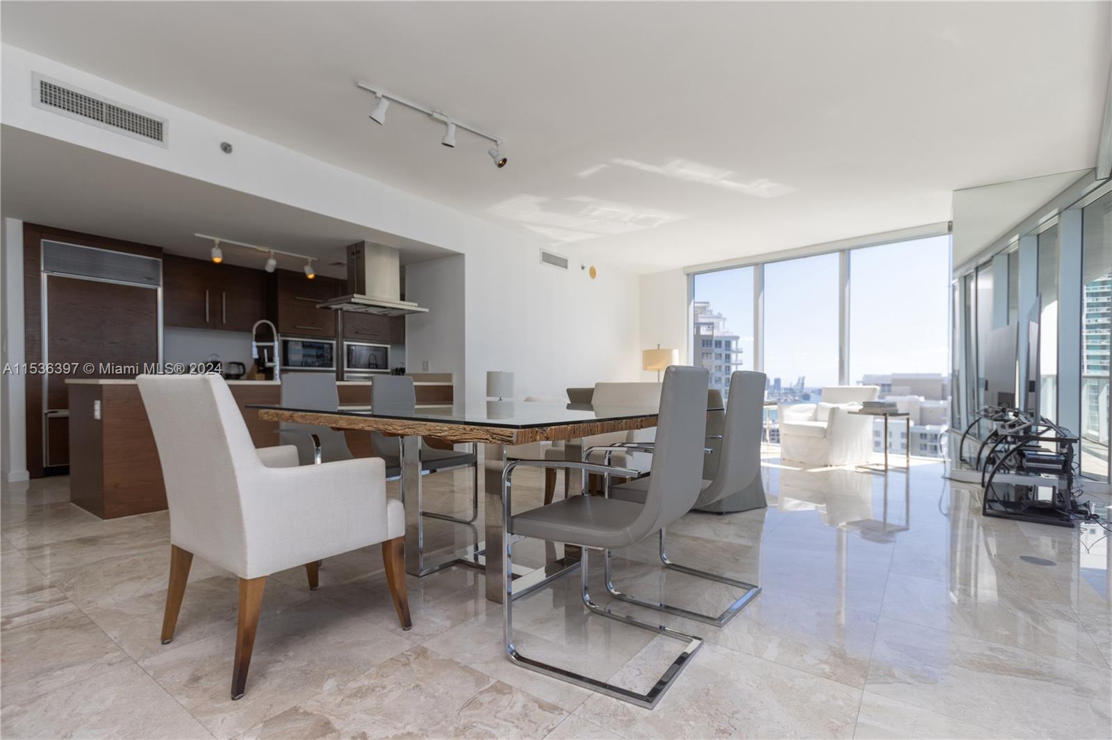495 Brickell Ave 2601, Miami, Florida 33131, 3 Bedrooms Bedrooms, ,2 BathroomsBathrooms,Residential,For Sale,495 Brickell Ave 2601,A11536397