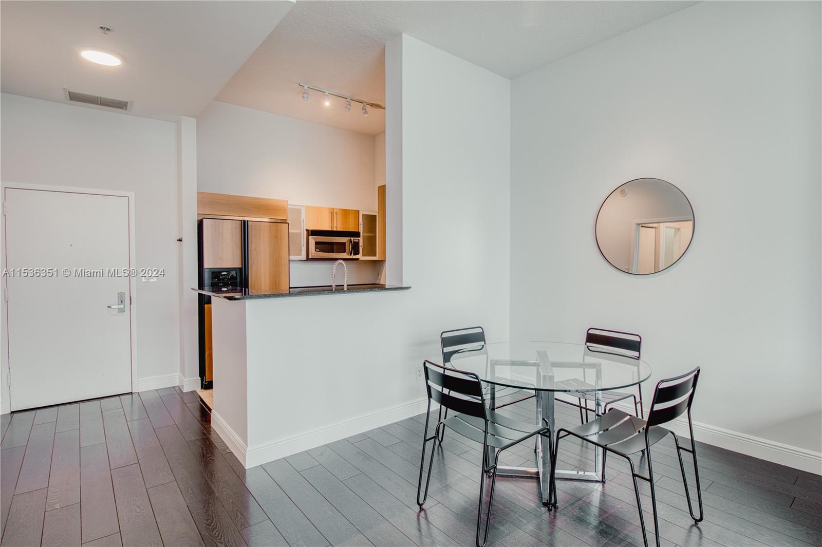 335 S Biscayne Blvd UPH-10, Miami, Florida 33131, 1 Bedroom Bedrooms, ,1 BathroomBathrooms,Residential,For Sale,335 S Biscayne Blvd UPH-10,A11536351