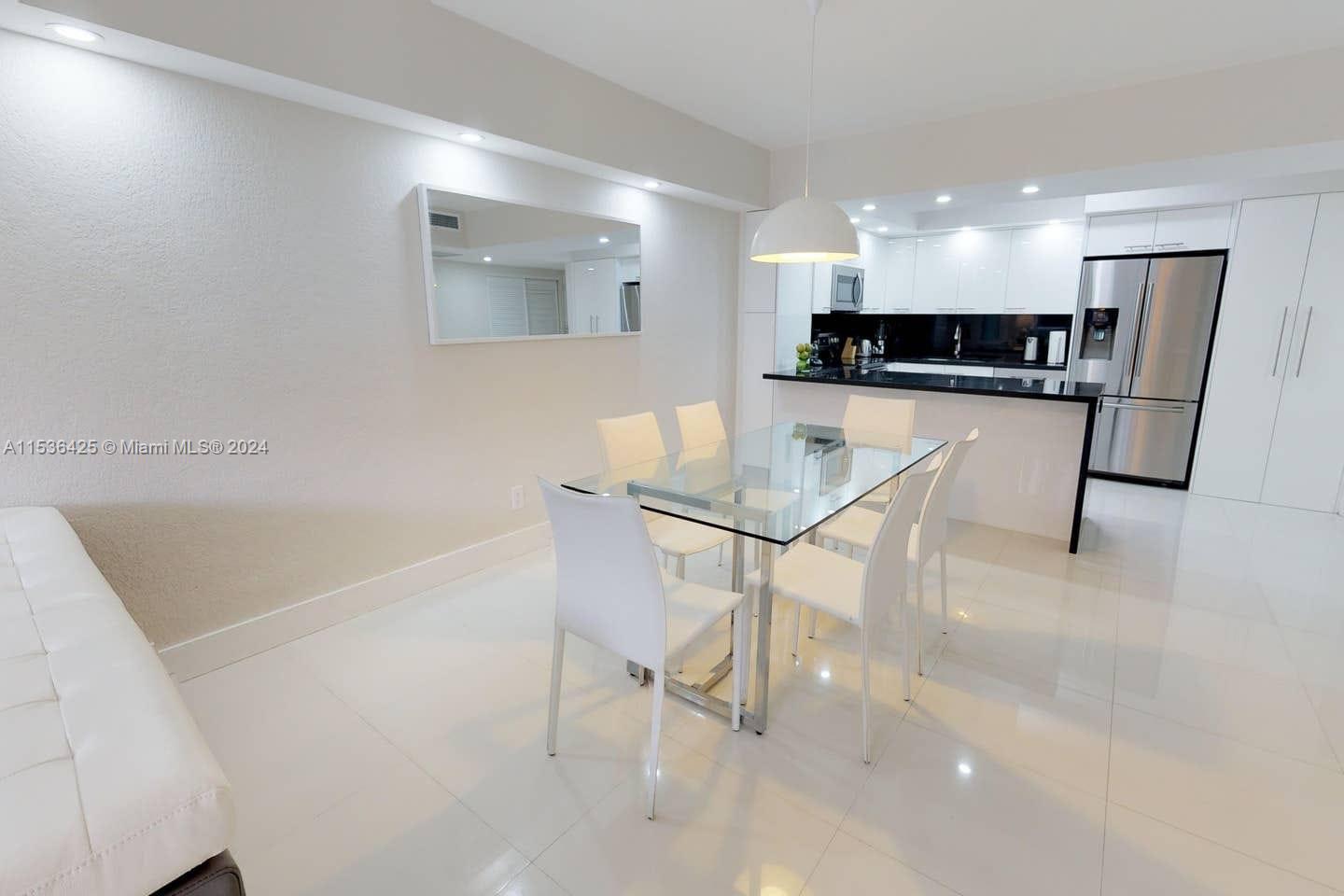 19370 Collins Ave, Sunny Isles Beach, FL, 33160 United States, 1 Bedroom Bedrooms, ,1 BathroomBathrooms,Residential,For Sale,Collins Ave,A11536425