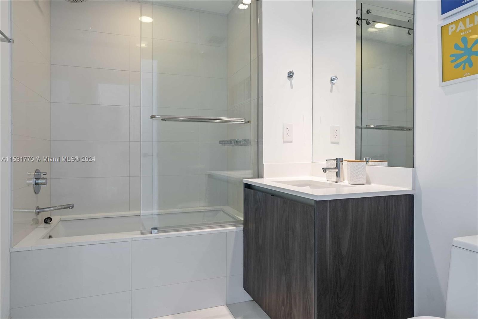 3131 NE 7th Ave 2004, Miami, Florida 33137, 3 Bedrooms Bedrooms, ,3 BathroomsBathrooms,Residential,For Sale,3131 NE 7th Ave 2004,A11531770