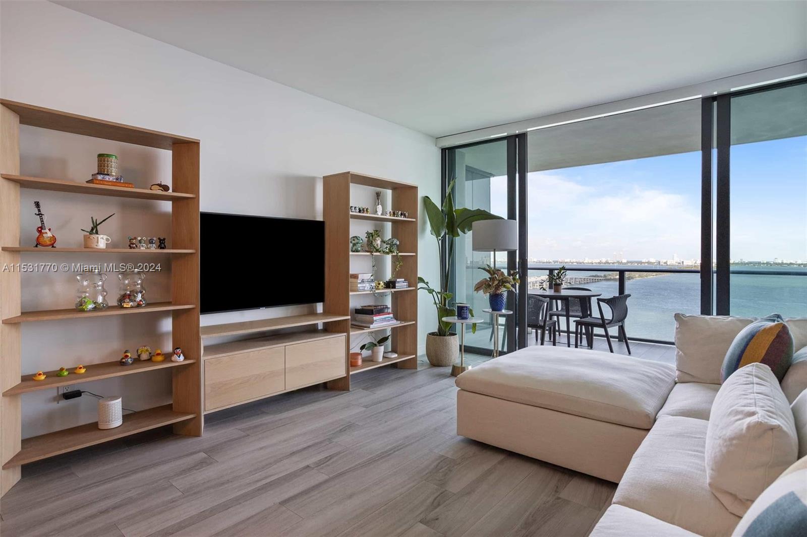 3131 NE 7th Ave 2004, Miami, Florida 33137, 3 Bedrooms Bedrooms, ,3 BathroomsBathrooms,Residential,For Sale,3131 NE 7th Ave 2004,A11531770