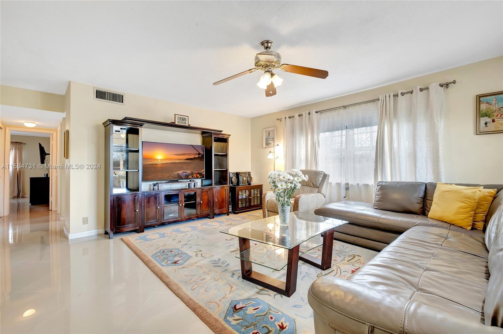 1943 Monroe St 310D, Hollywood, Florida 33020, 2 Bedrooms Bedrooms, ,1 BathroomBathrooms,Residential,For Sale,1943 Monroe St 310D,A11534731