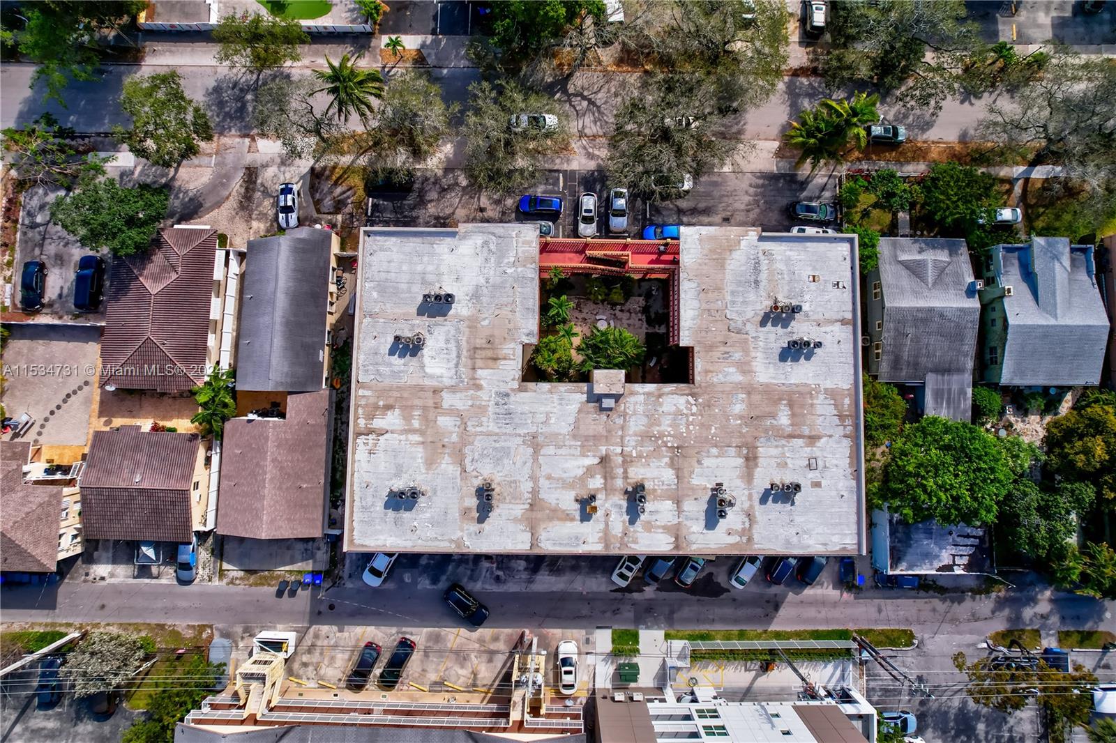 1943 Monroe St 310D, Hollywood, Florida 33020, 2 Bedrooms Bedrooms, ,1 BathroomBathrooms,Residential,For Sale,1943 Monroe St 310D,A11534731