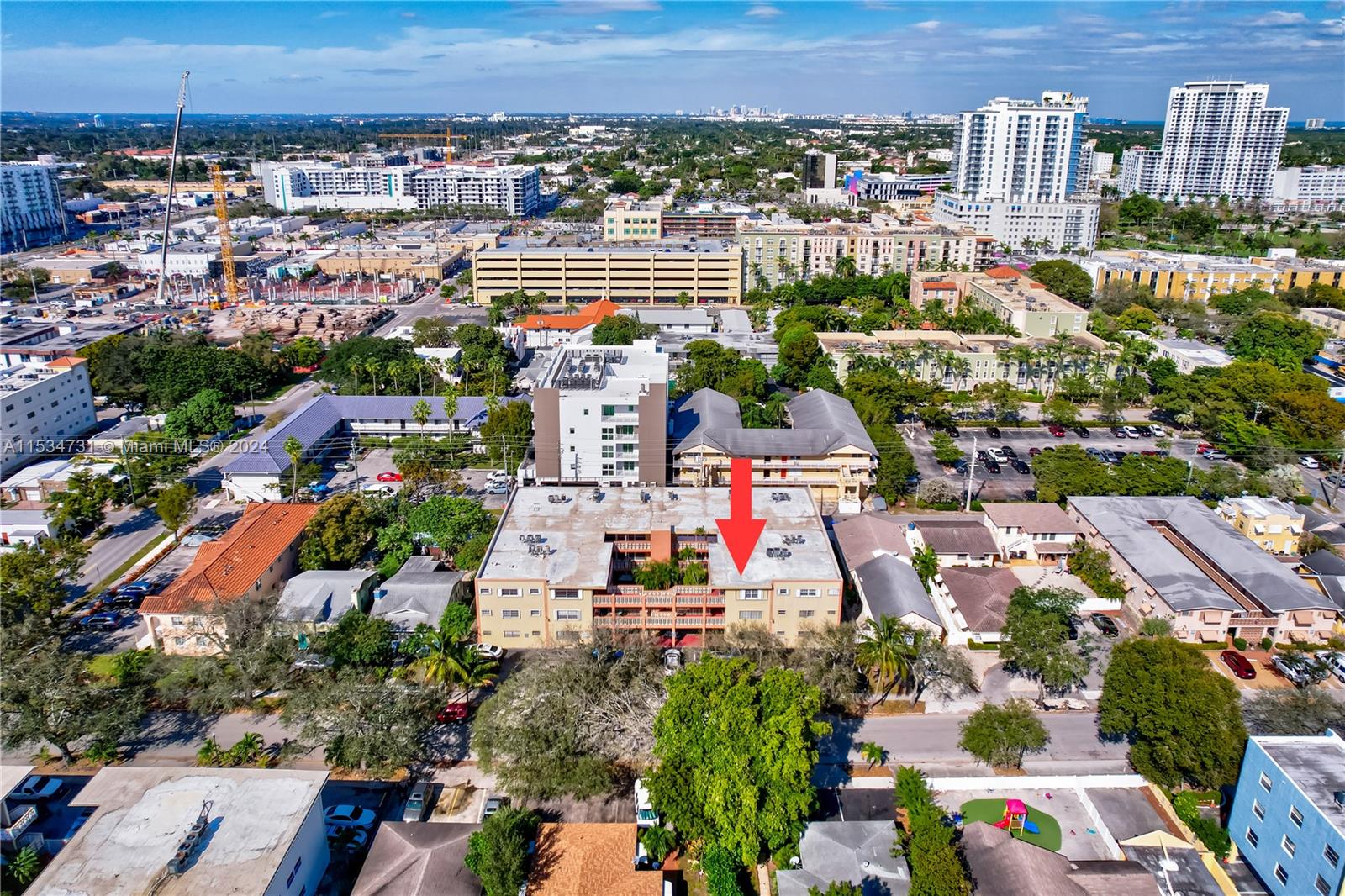 1943 Monroe St 310D, Hollywood, Florida 33020, 2 Bedrooms Bedrooms, ,1 BathroomBathrooms,Residential,For Sale,1943 Monroe St 310D,A11534731