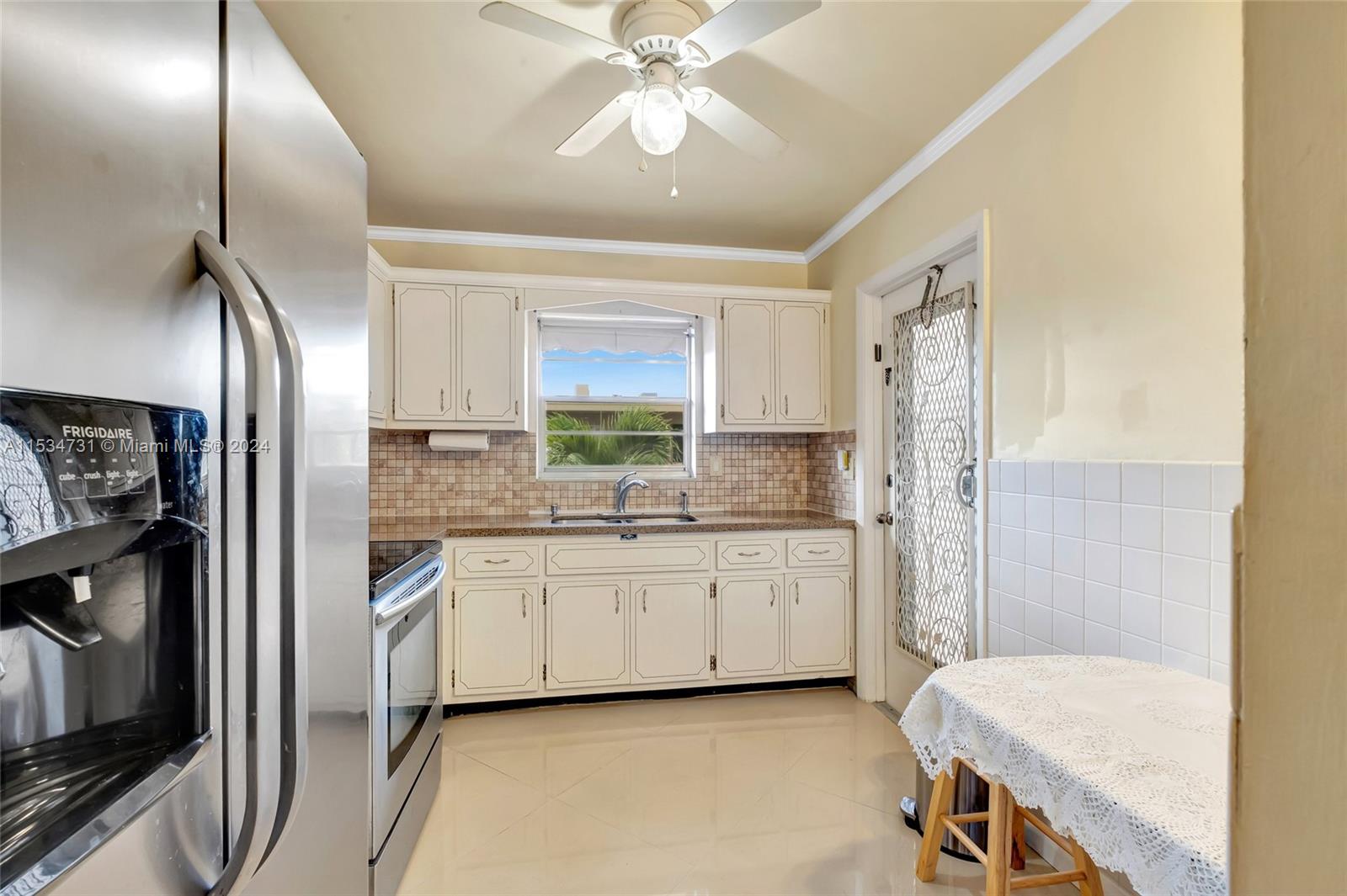 1943 Monroe St 310D, Hollywood, Florida 33020, 2 Bedrooms Bedrooms, ,1 BathroomBathrooms,Residential,For Sale,1943 Monroe St 310D,A11534731