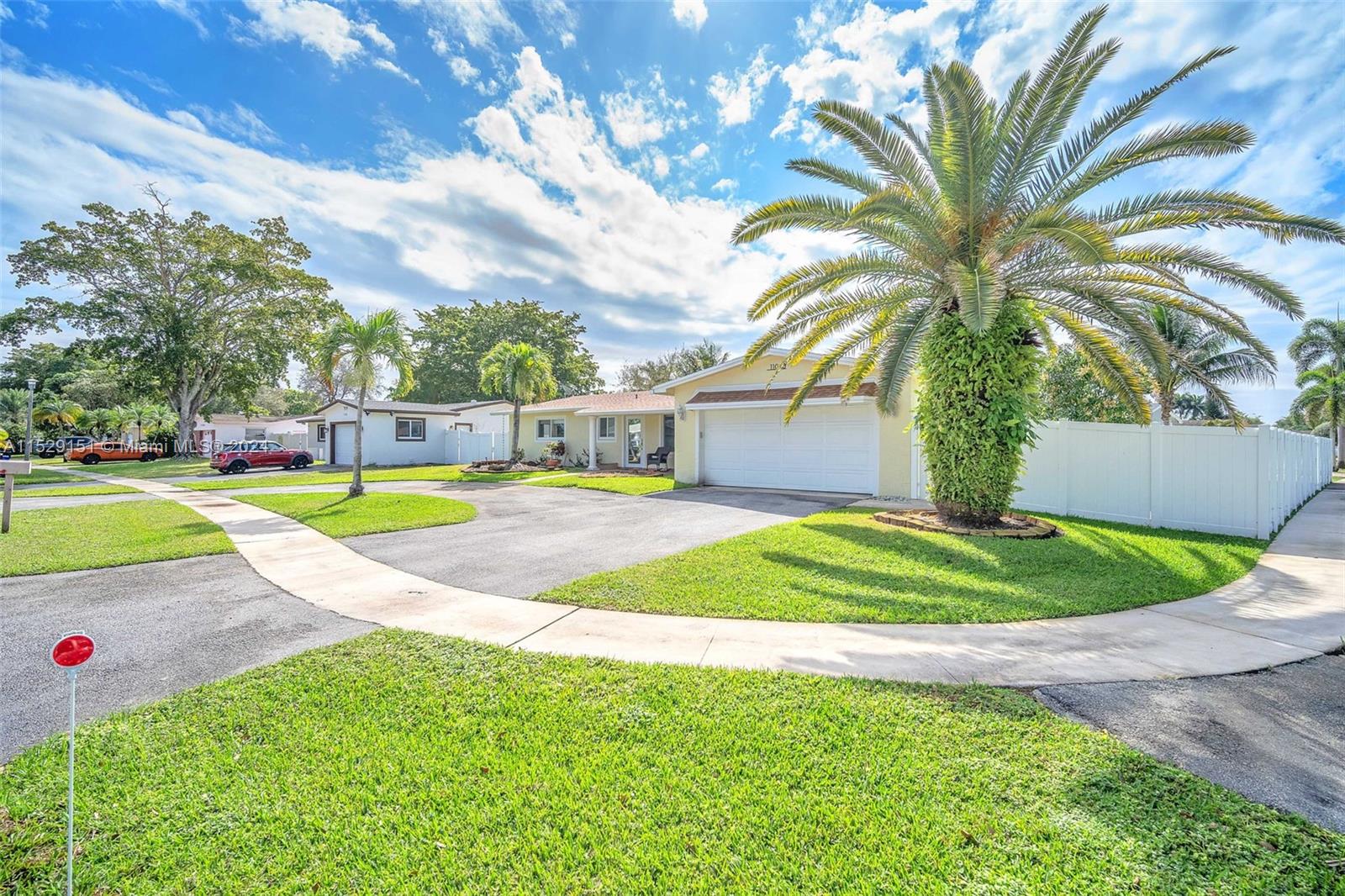 11040 21st St, Pembroke Pines, FL, 33026 United States, 3 Bedrooms Bedrooms, ,2 BathroomsBathrooms,Residential,For Sale,21st St,A11529151