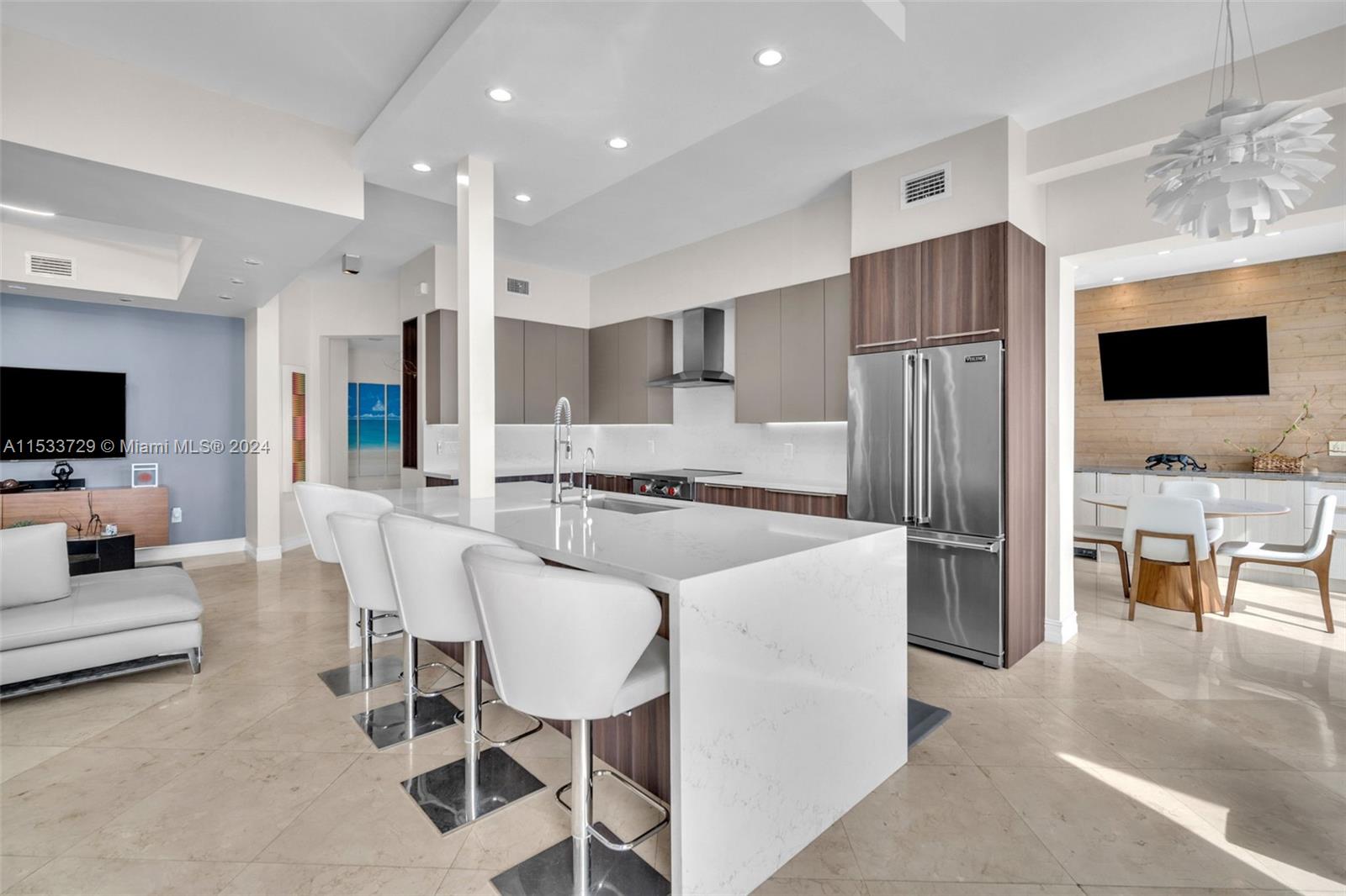 3226 NE 211th Ter, Aventura, Florida 33180, 4 Bedrooms Bedrooms, ,3 BathroomsBathrooms,Residentiallease,For Rent,3226 NE 211th Ter,A11533729