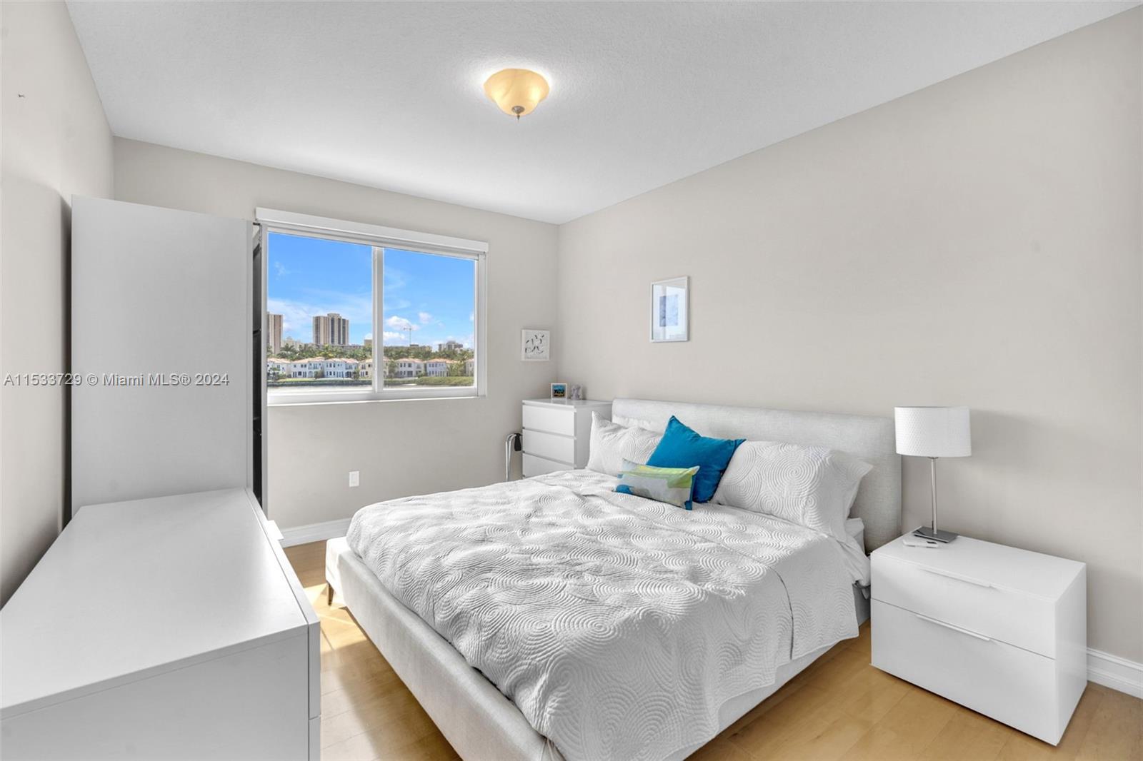 3226 NE 211th Ter, Aventura, Florida 33180, 4 Bedrooms Bedrooms, ,3 BathroomsBathrooms,Residentiallease,For Rent,3226 NE 211th Ter,A11533729