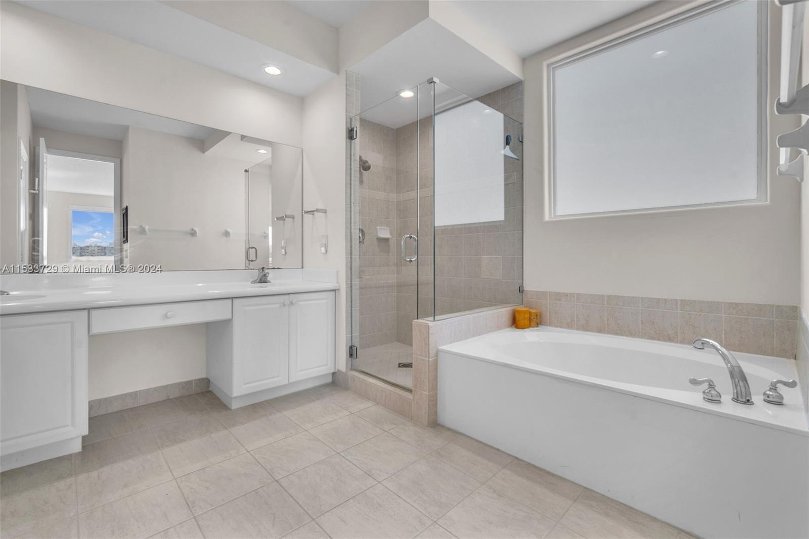 3226 NE 211th Ter, Aventura, Florida 33180, 4 Bedrooms Bedrooms, ,3 BathroomsBathrooms,Residentiallease,For Rent,3226 NE 211th Ter,A11533729