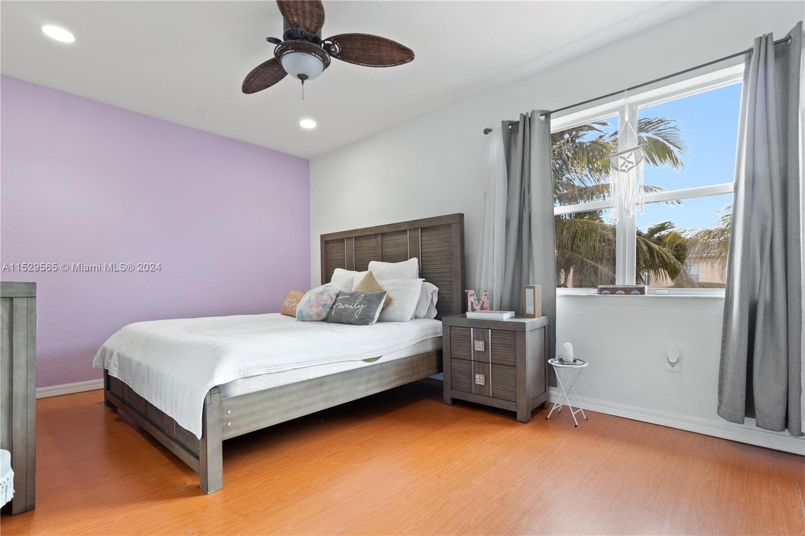 2037 SE 14th Ct, Homestead, Florida 33035, 4 Bedrooms Bedrooms, ,2 BathroomsBathrooms,Residential,For Sale,2037 SE 14th Ct,A11529565