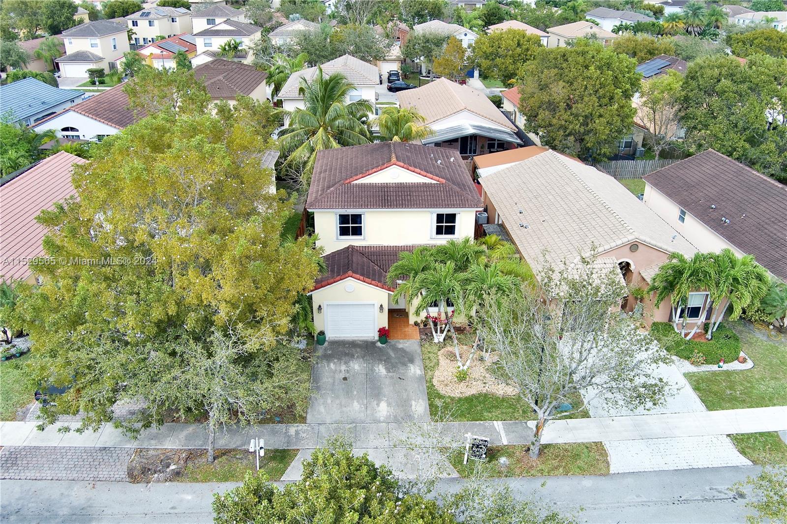 2037 SE 14th Ct, Homestead, Florida 33035, 4 Bedrooms Bedrooms, ,2 BathroomsBathrooms,Residential,For Sale,2037 SE 14th Ct,A11529565