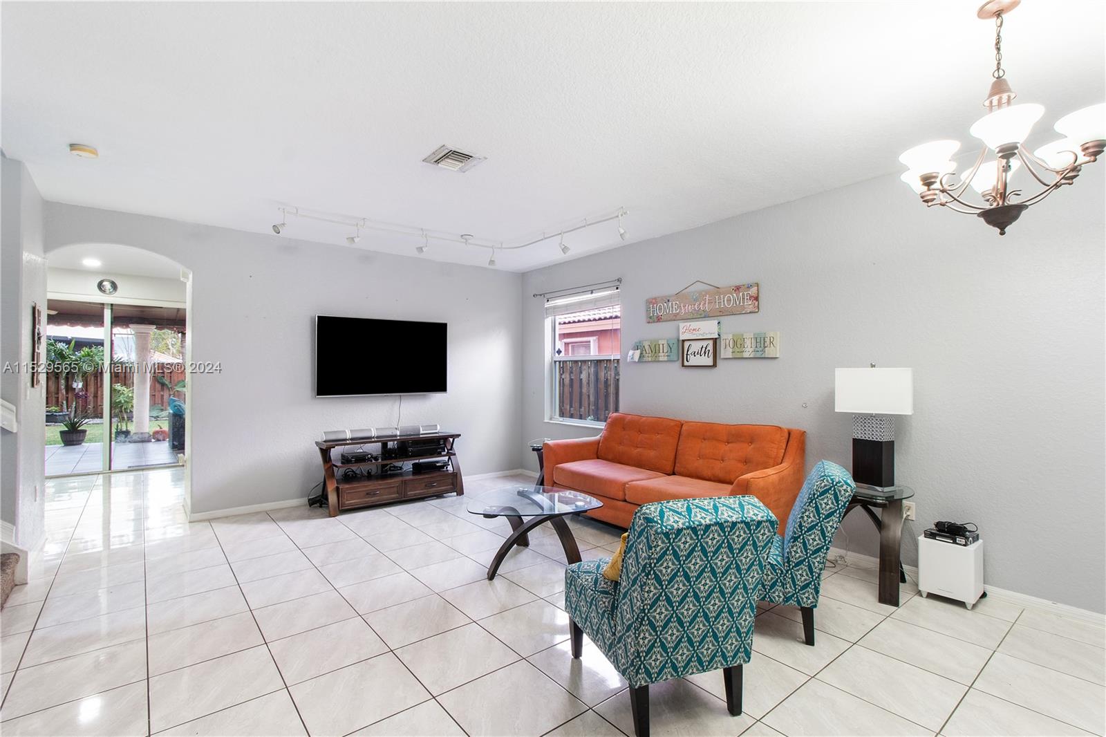 2037 SE 14th Ct, Homestead, Florida 33035, 4 Bedrooms Bedrooms, ,2 BathroomsBathrooms,Residential,For Sale,2037 SE 14th Ct,A11529565