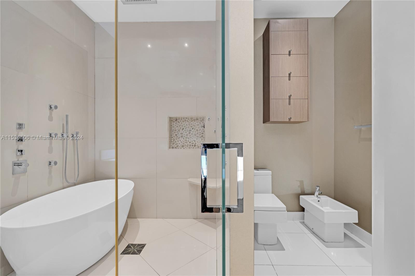 900 Brickell Key Blvd 1002, Miami, Florida 33131, 5 Bedrooms Bedrooms, ,5 BathroomsBathrooms,Residential,For Sale,900 Brickell Key Blvd 1002,A11536506