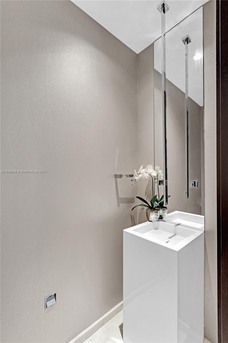 900 Brickell Key Blvd 1002, Miami, Florida 33131, 5 Bedrooms Bedrooms, ,5 BathroomsBathrooms,Residential,For Sale,900 Brickell Key Blvd 1002,A11536506