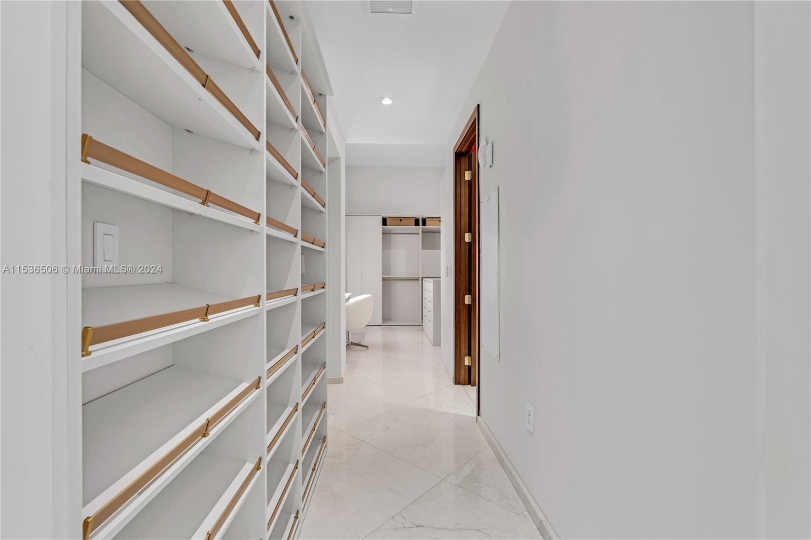 900 Brickell Key Blvd, Miami, FL, 33131 United States, 5 Bedrooms Bedrooms, ,5 BathroomsBathrooms,Residential,For Sale,Brickell Key Blvd,A11536506