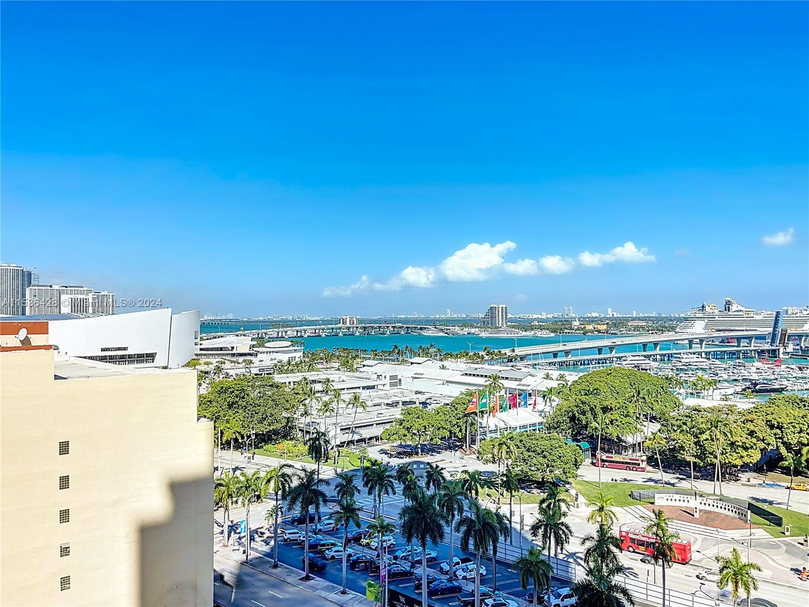 244 Biscayne Blvd 1108, Miami, Florida 33132, 2 Bedrooms Bedrooms, ,2 BathroomsBathrooms,Residentiallease,For Rent,244 Biscayne Blvd 1108,A11536428