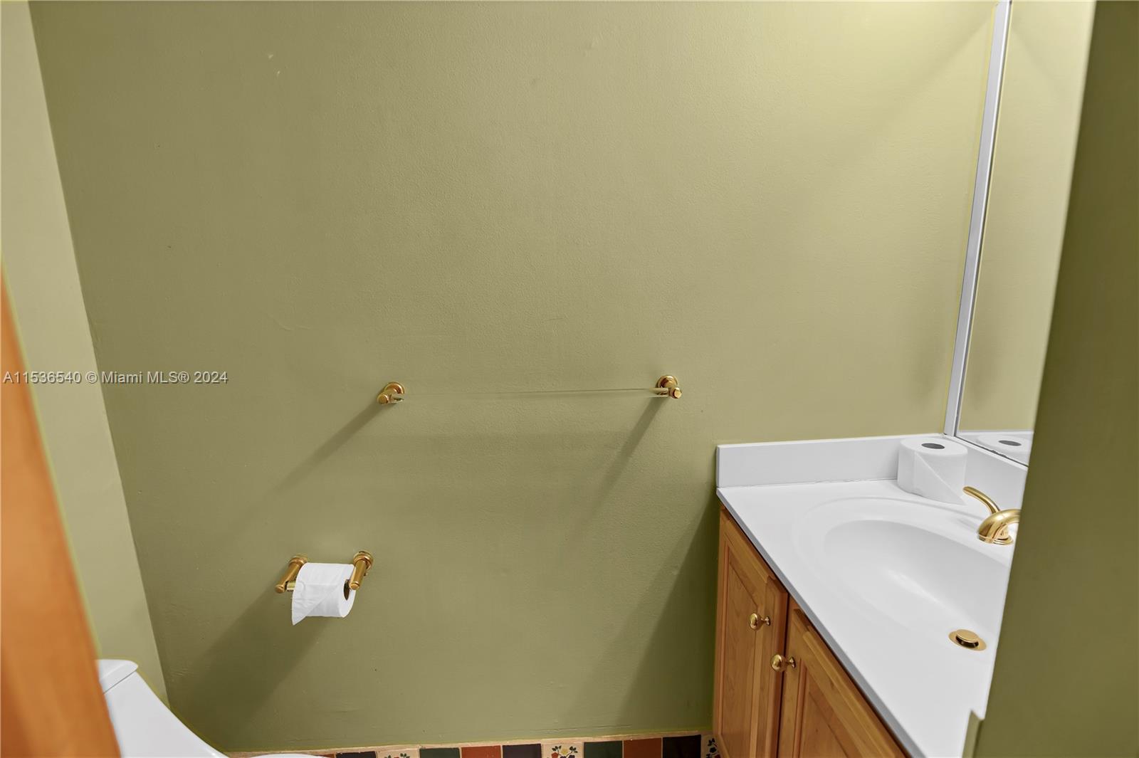 319 Walnut St 319, Hollywood, Florida 33019, 3 Bedrooms Bedrooms, ,2 BathroomsBathrooms,Residentiallease,For Rent,319 Walnut St 319,A11536540