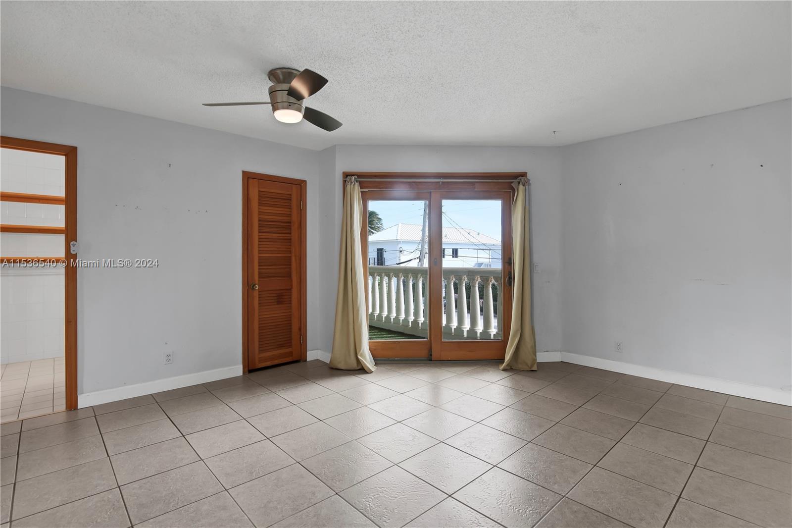 319 Walnut St 319, Hollywood, Florida 33019, 3 Bedrooms Bedrooms, ,2 BathroomsBathrooms,Residentiallease,For Rent,319 Walnut St 319,A11536540