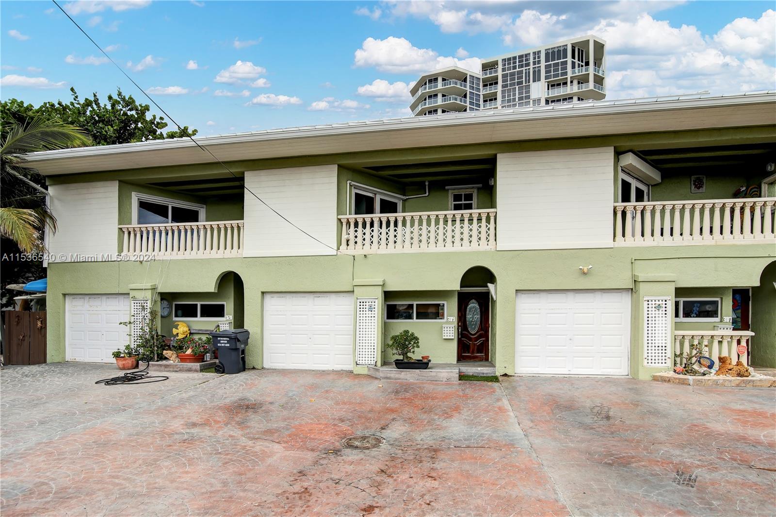 319 Walnut St 319, Hollywood, Florida 33019, 3 Bedrooms Bedrooms, ,2 BathroomsBathrooms,Residentiallease,For Rent,319 Walnut St 319,A11536540