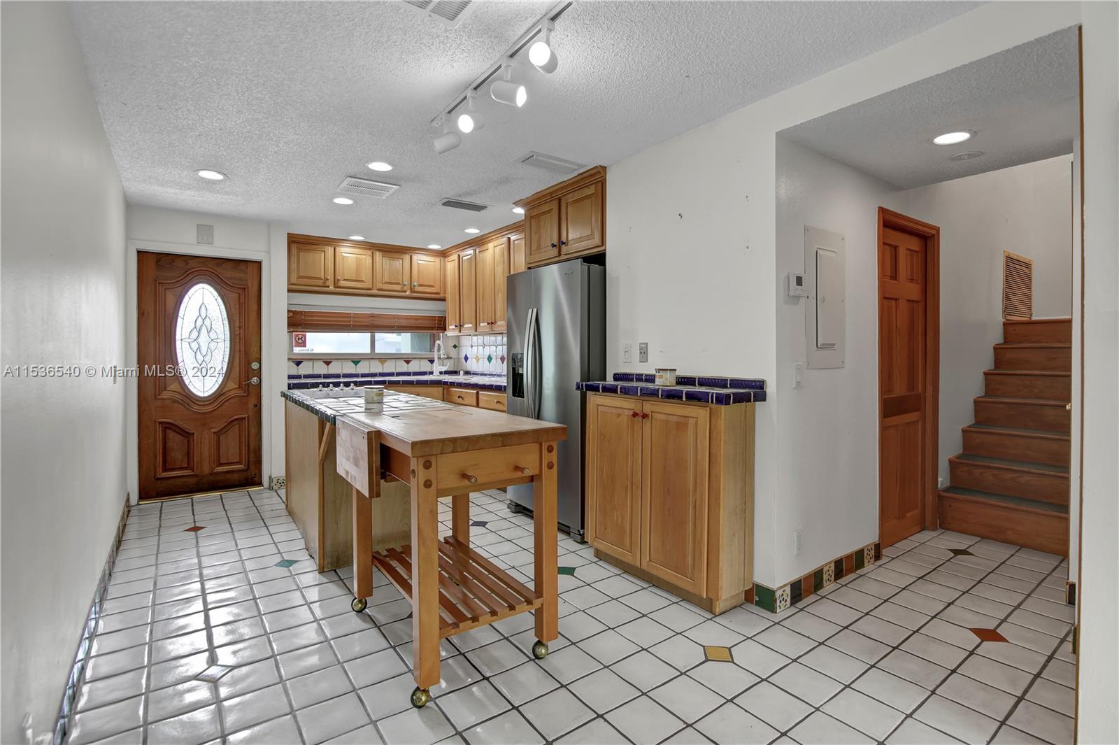 319 Walnut St 319, Hollywood, Florida 33019, 3 Bedrooms Bedrooms, ,2 BathroomsBathrooms,Residentiallease,For Rent,319 Walnut St 319,A11536540