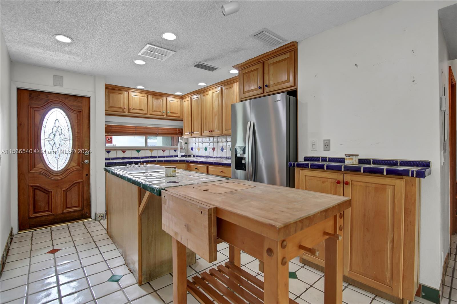 319 Walnut St 319, Hollywood, Florida 33019, 3 Bedrooms Bedrooms, ,2 BathroomsBathrooms,Residentiallease,For Rent,319 Walnut St 319,A11536540