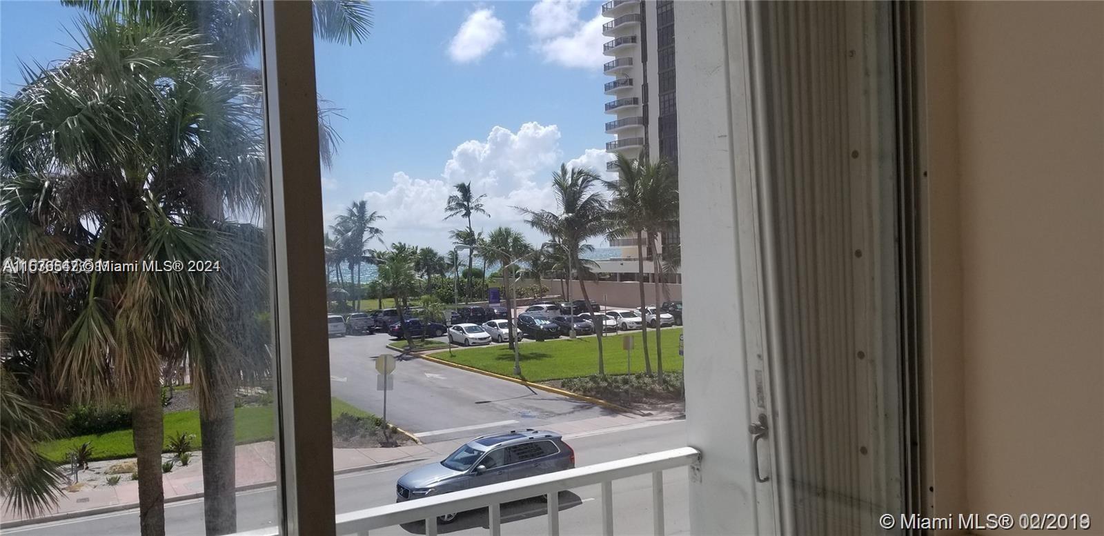 6450 Collins Ave 205, Miami Beach, Florida 33141, 1 Bedroom Bedrooms, ,1 BathroomBathrooms,Residential,For Sale,6450 Collins Ave 205,A11536547