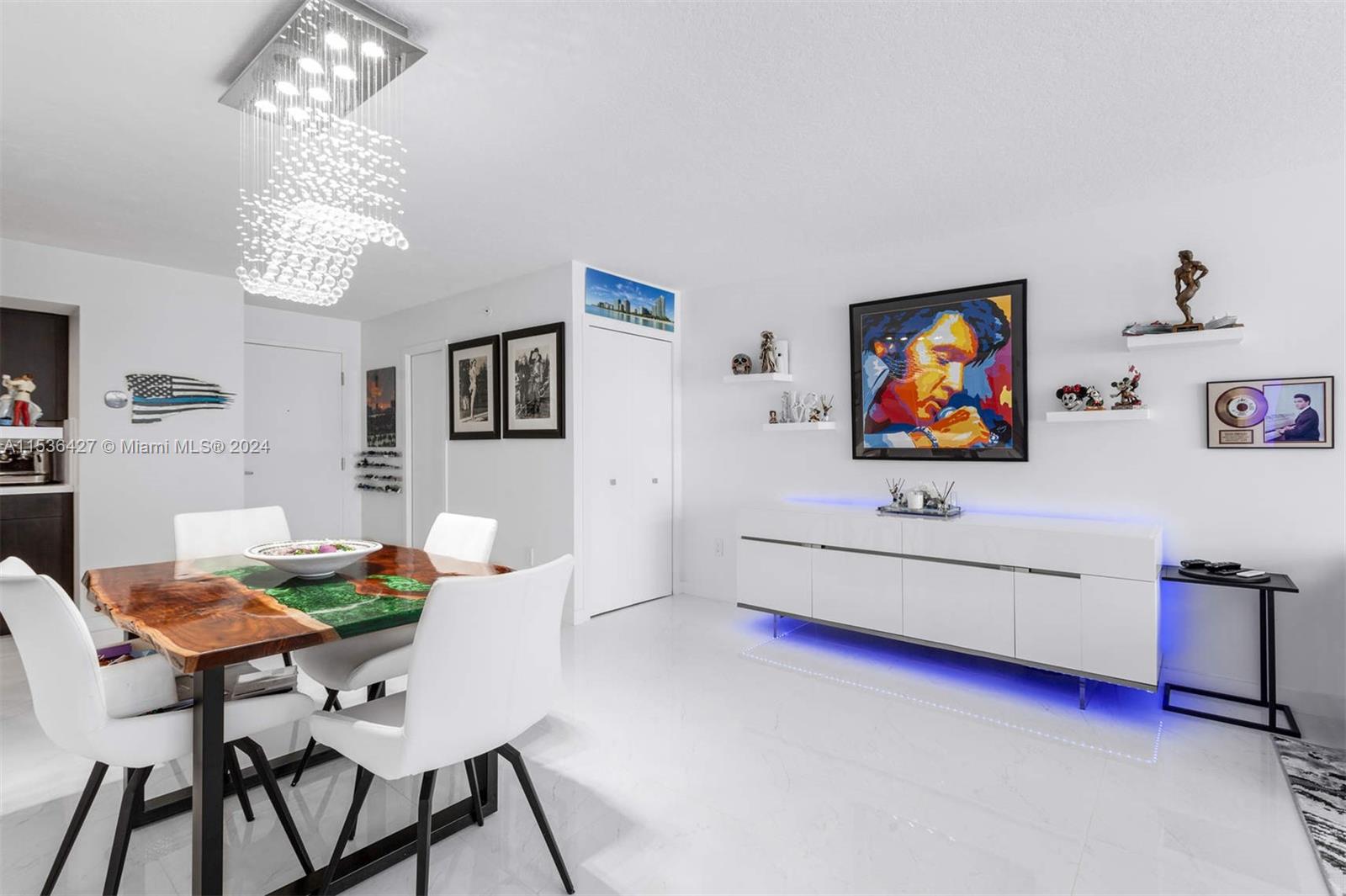 6917 Collins Ave 906, Miami Beach, Florida 33141, 1 Bedroom Bedrooms, ,1 BathroomBathrooms,Residentiallease,For Rent,6917 Collins Ave 906,A11536427