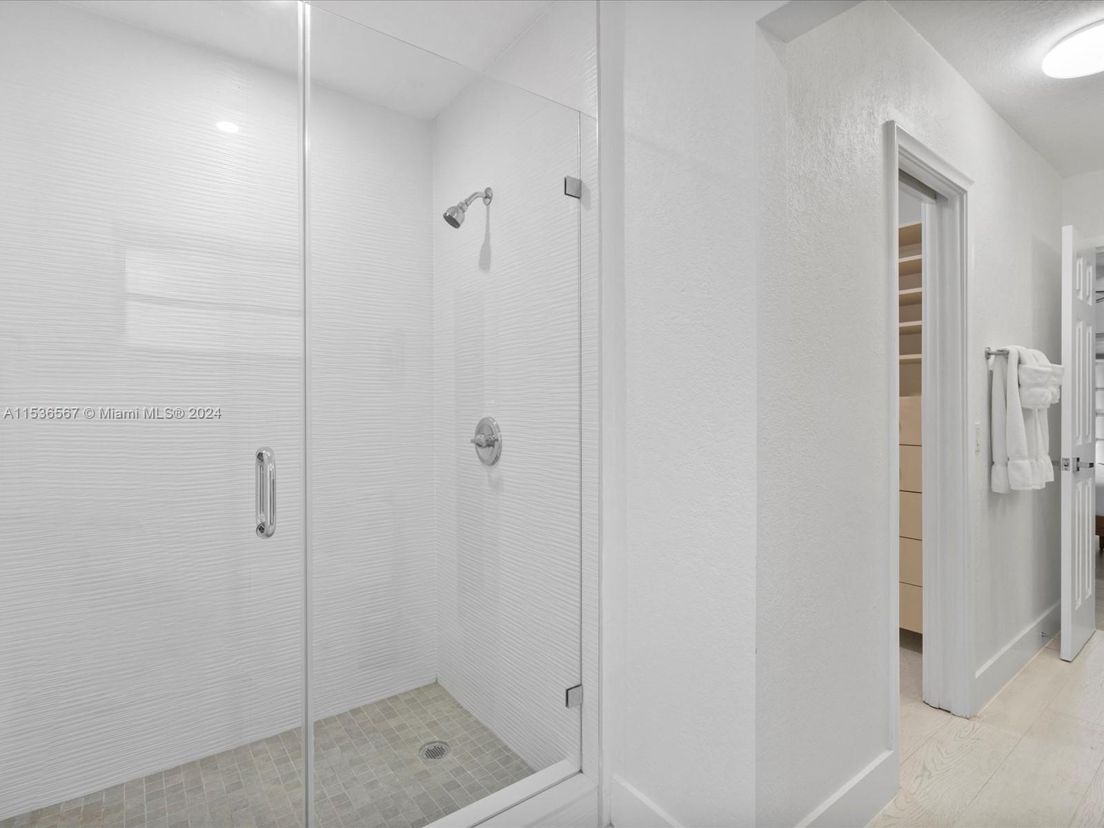 3721 N 55th Ave, Hollywood, Florida 33021, 5 Bedrooms Bedrooms, ,2 BathroomsBathrooms,Residentiallease,For Rent,3721 N 55th Ave,A11536567