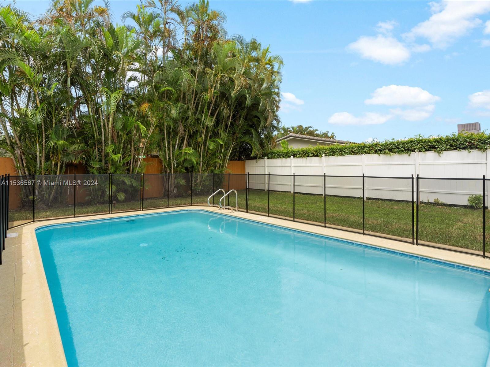 3721 N 55th Ave, Hollywood, Florida 33021, 5 Bedrooms Bedrooms, ,2 BathroomsBathrooms,Residentiallease,For Rent,3721 N 55th Ave,A11536567