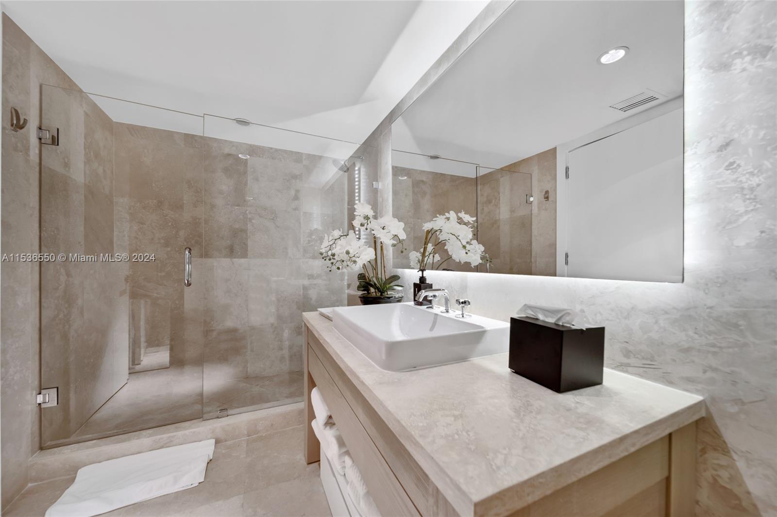 102 24th St 1508, Miami Beach, Florida 33139, 3 Bedrooms Bedrooms, ,3 BathroomsBathrooms,Residential,For Sale,102 24th St 1508,A11536550