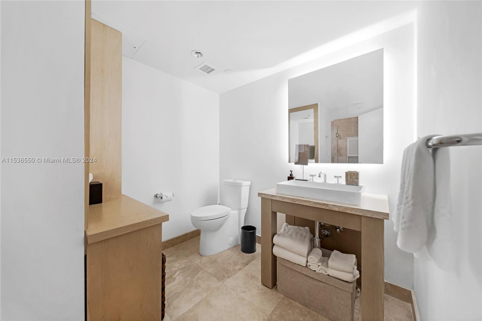 102 24th St 1508, Miami Beach, Florida 33139, 3 Bedrooms Bedrooms, ,3 BathroomsBathrooms,Residential,For Sale,102 24th St 1508,A11536550