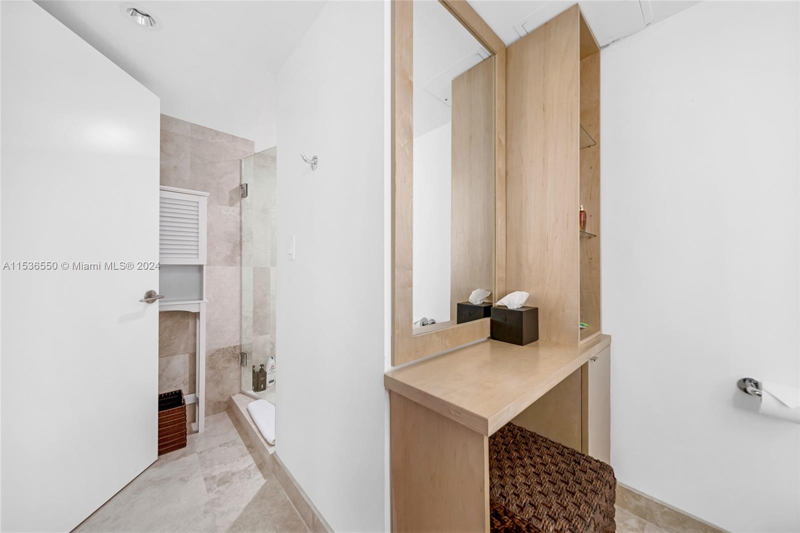 102 24th St 1508, Miami Beach, Florida 33139, 3 Bedrooms Bedrooms, ,3 BathroomsBathrooms,Residential,For Sale,102 24th St 1508,A11536550