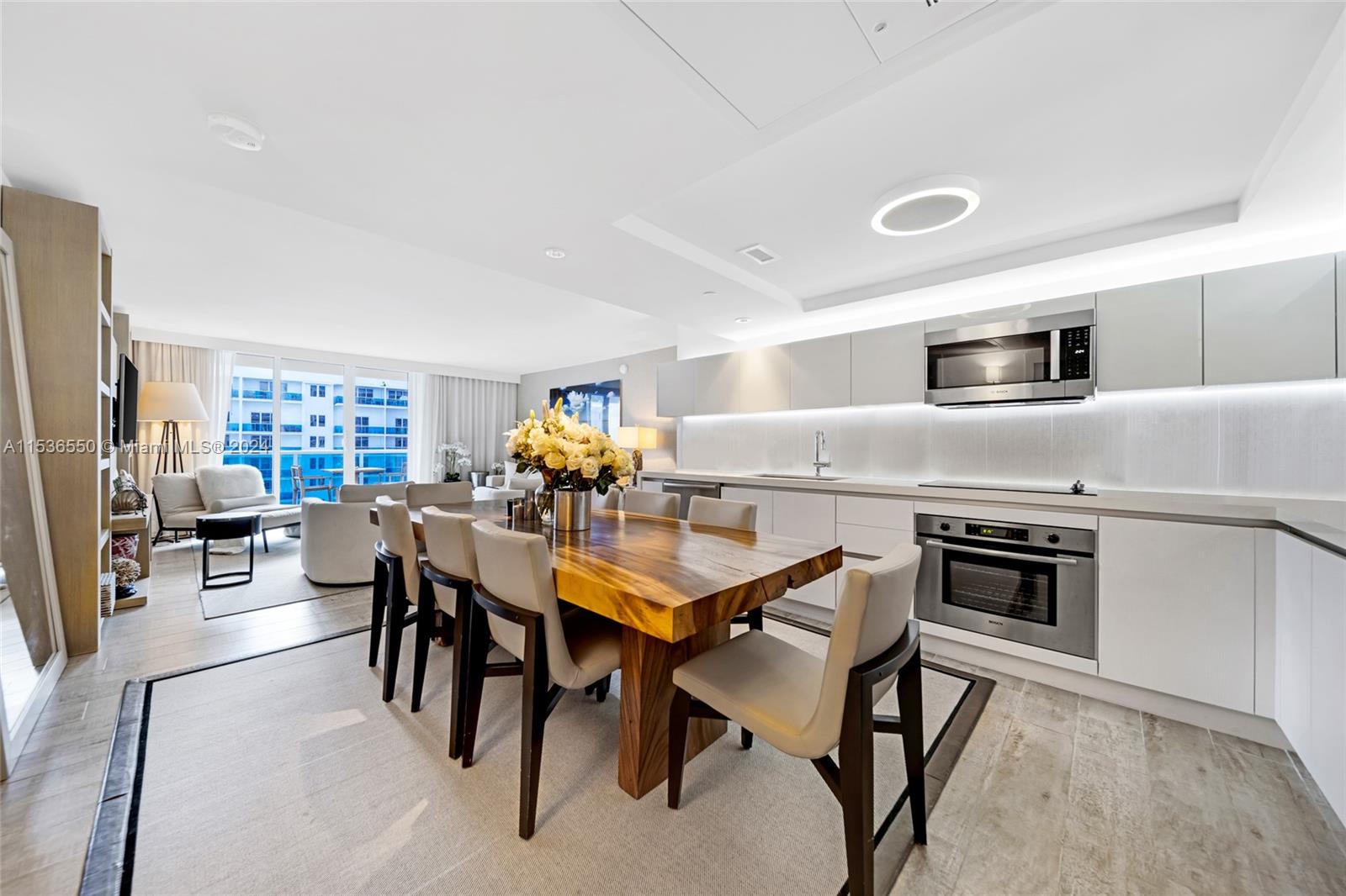 102 24th St 1508, Miami Beach, Florida 33139, 3 Bedrooms Bedrooms, ,3 BathroomsBathrooms,Residential,For Sale,102 24th St 1508,A11536550