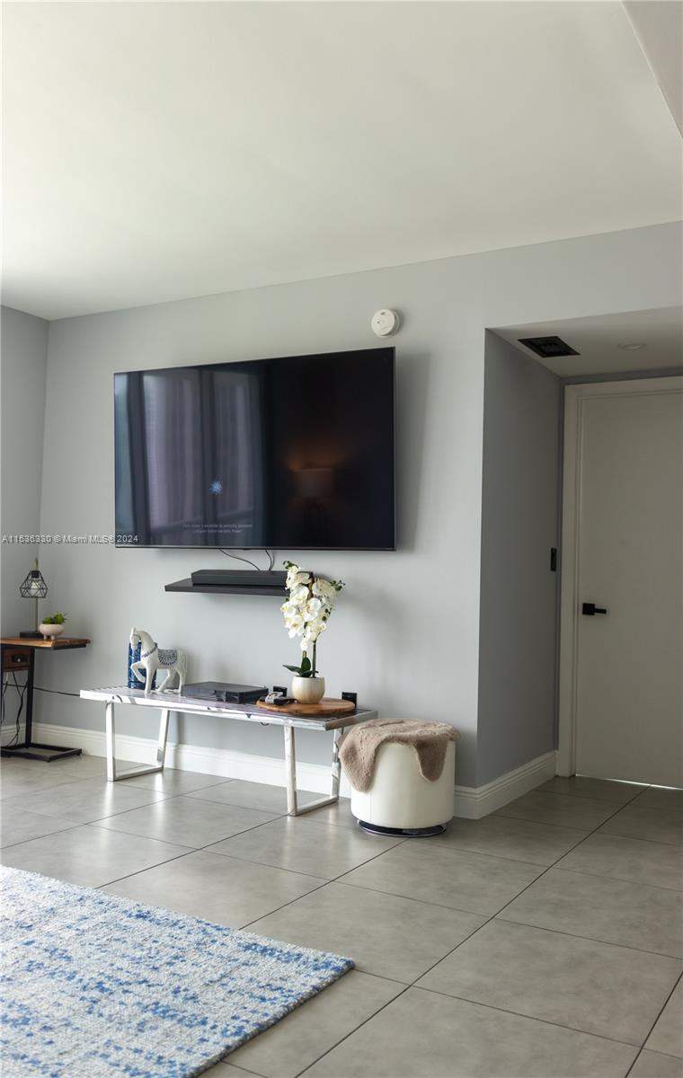 50 Biscayne Blvd 2301, Miami, Florida 33132, 2 Bedrooms Bedrooms, ,2 BathroomsBathrooms,Residentiallease,For Rent,50 Biscayne Blvd 2301,A11536330