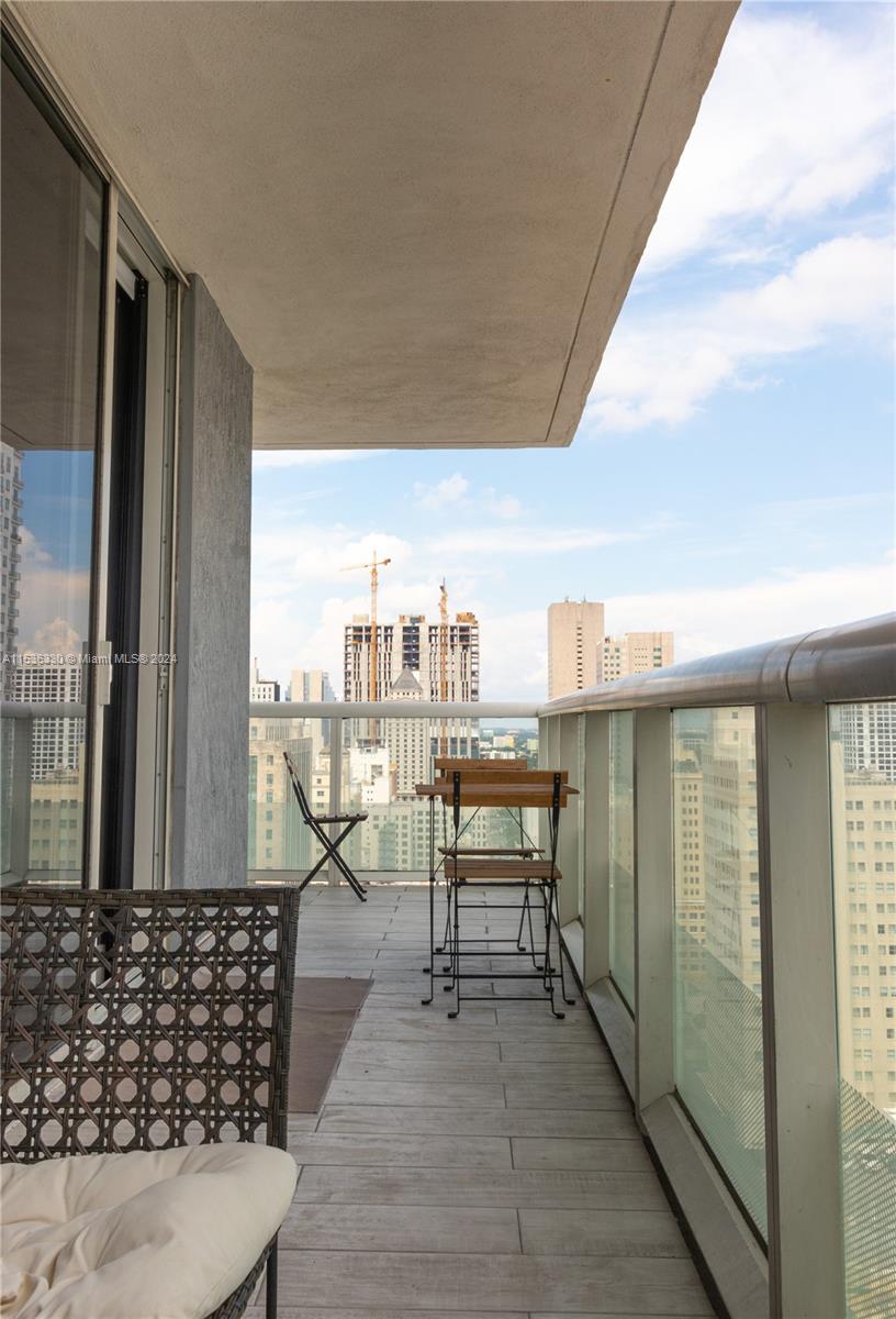 50 Biscayne Blvd 2301, Miami, Florida 33132, 2 Bedrooms Bedrooms, ,2 BathroomsBathrooms,Residentiallease,For Rent,50 Biscayne Blvd 2301,A11536330