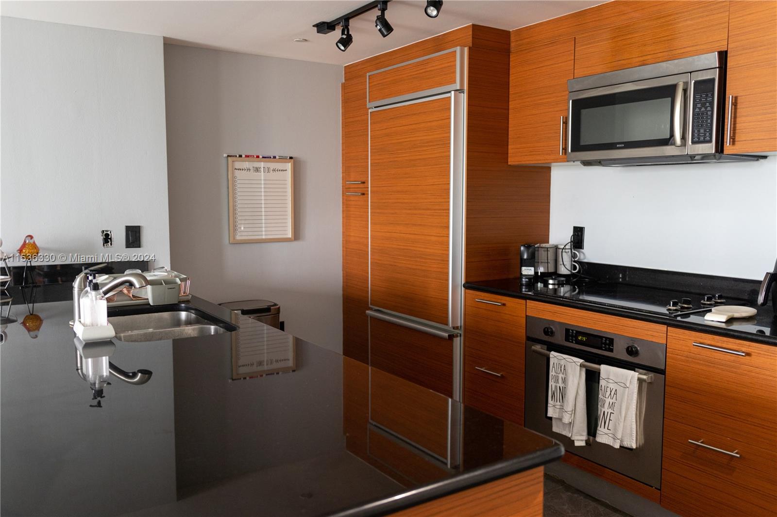 50 Biscayne Blvd 2301, Miami, Florida 33132, 2 Bedrooms Bedrooms, ,2 BathroomsBathrooms,Residentiallease,For Rent,50 Biscayne Blvd 2301,A11536330