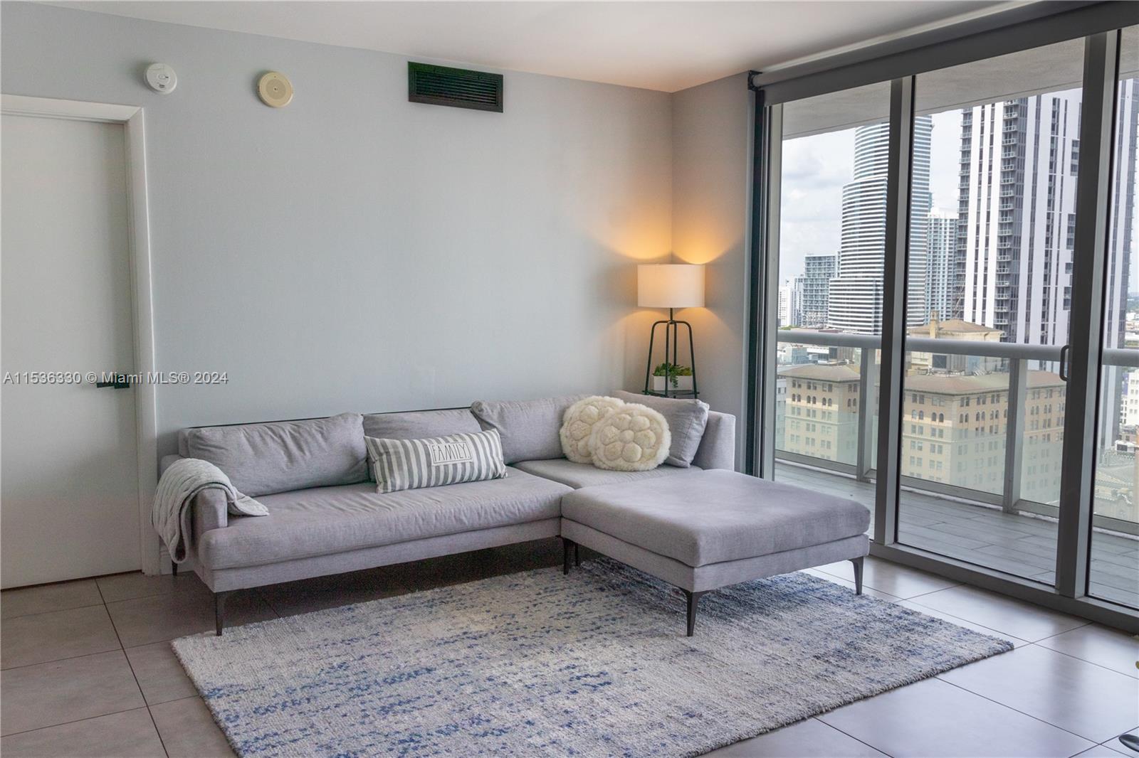 50 Biscayne Blvd 2301, Miami, Florida 33132, 2 Bedrooms Bedrooms, ,2 BathroomsBathrooms,Residentiallease,For Rent,50 Biscayne Blvd 2301,A11536330