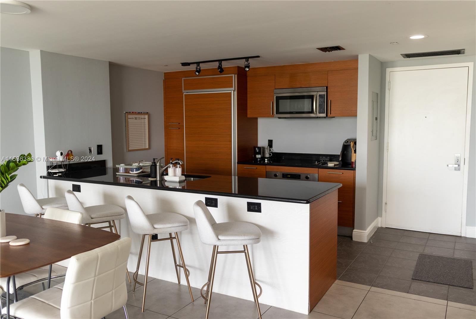 50 Biscayne Blvd 2301, Miami, Florida 33132, 2 Bedrooms Bedrooms, ,2 BathroomsBathrooms,Residentiallease,For Rent,50 Biscayne Blvd 2301,A11536330