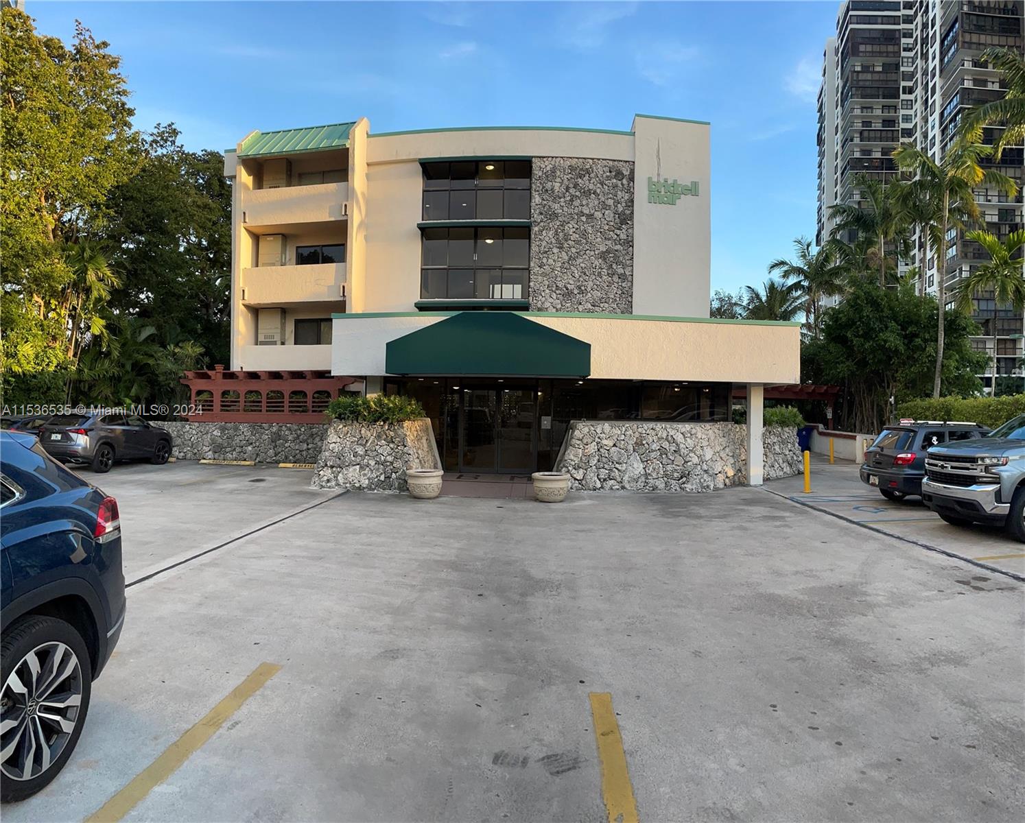 2201 Brickell Ave 46, Miami, FL 33129