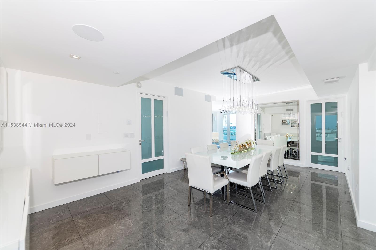 520 West Ave 1101, Miami Beach, Florida 33139, 3 Bedrooms Bedrooms, ,3 BathroomsBathrooms,Residential,For Sale,520 West Ave 1101,A11536544