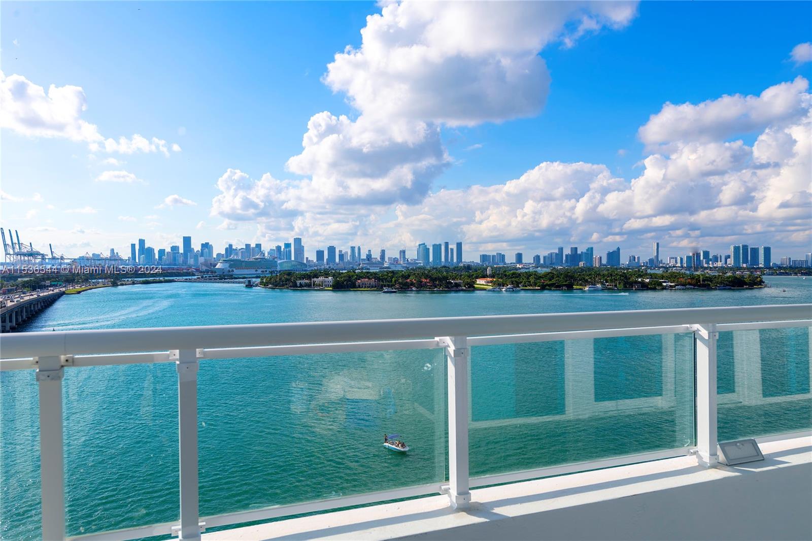 520 West Ave 1101, Miami Beach, Florida 33139, 3 Bedrooms Bedrooms, ,3 BathroomsBathrooms,Residential,For Sale,520 West Ave 1101,A11536544