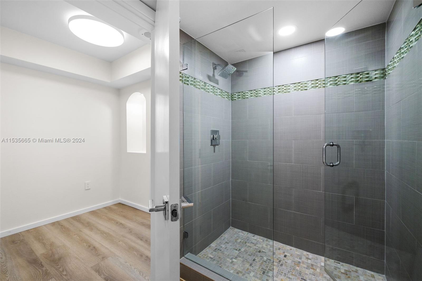 1800 Sunset Harbour Dr 1807, Miami Beach, Florida 33139, 2 Bedrooms Bedrooms, ,2 BathroomsBathrooms,Residentiallease,For Rent,1800 Sunset Harbour Dr 1807,A11535665