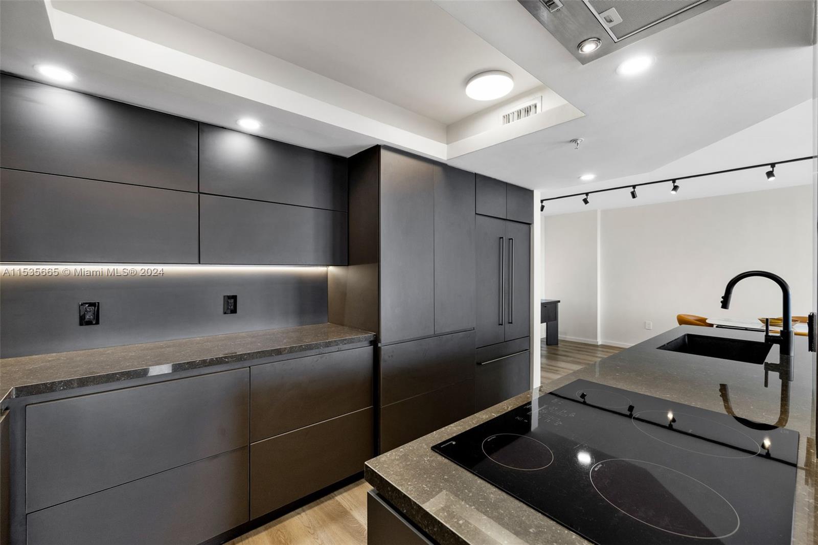 1800 Sunset Harbour Dr 1807, Miami Beach, Florida 33139, 2 Bedrooms Bedrooms, ,2 BathroomsBathrooms,Residentiallease,For Rent,1800 Sunset Harbour Dr 1807,A11535665