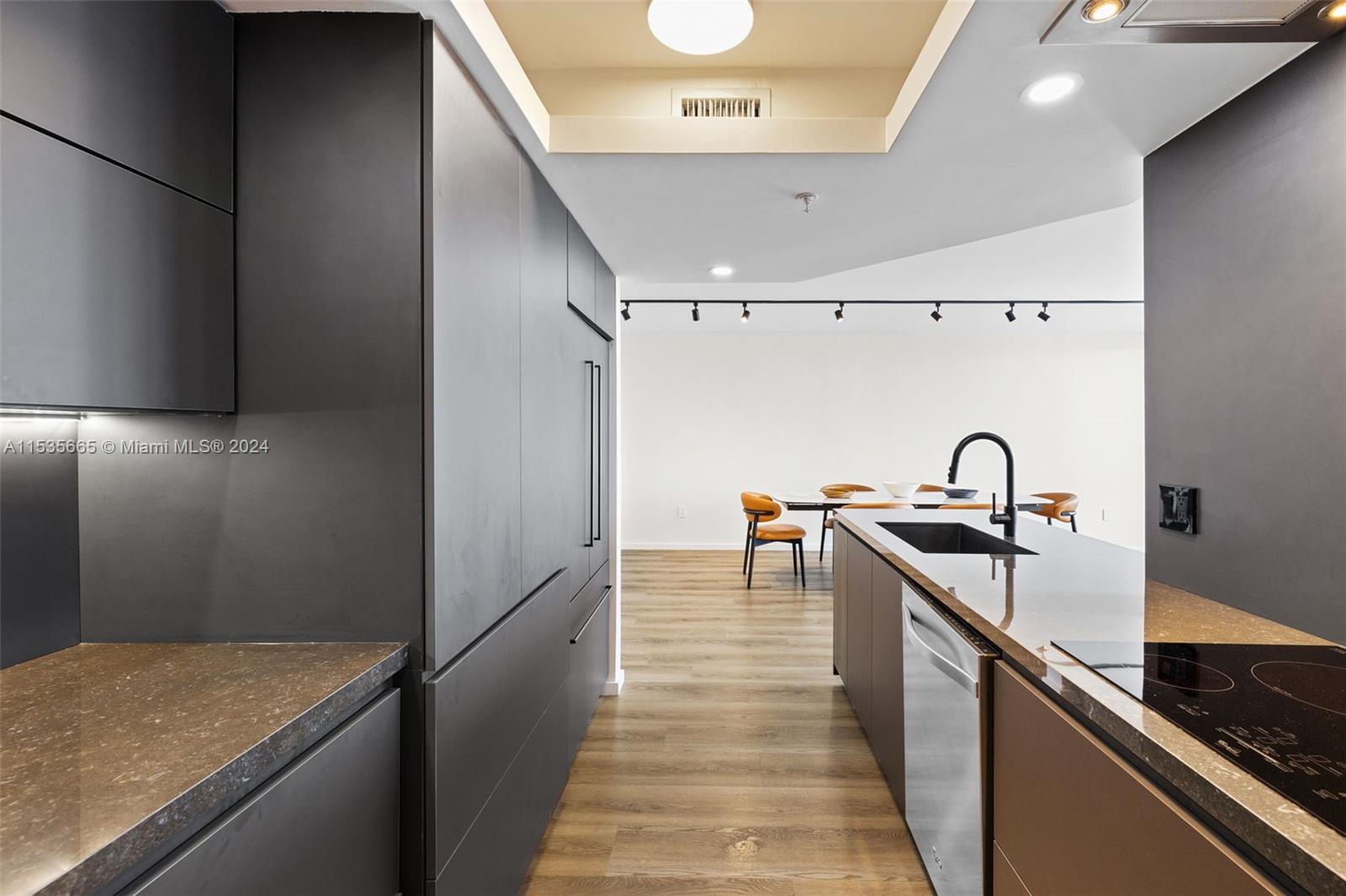 1800 Sunset Harbour Dr 1807, Miami Beach, Florida 33139, 2 Bedrooms Bedrooms, ,2 BathroomsBathrooms,Residentiallease,For Rent,1800 Sunset Harbour Dr 1807,A11535665